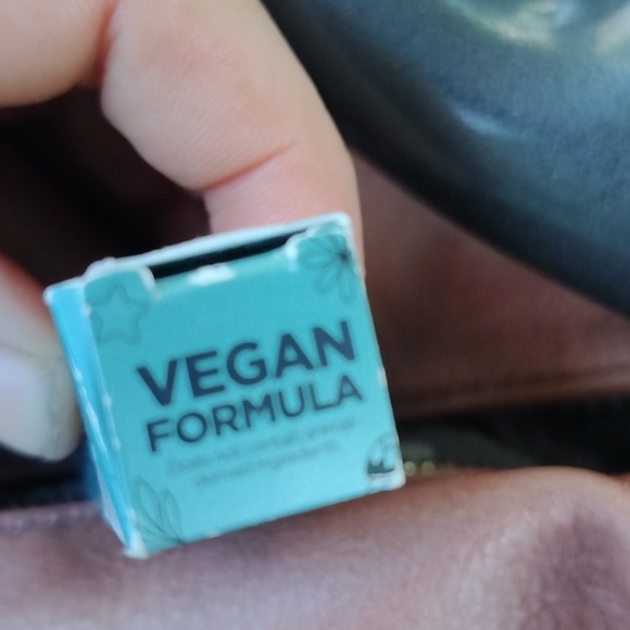 3/$30 NIB Urban Decay Mini Wild Lash Volumizing Mascara dark black - Picture 3 of 6